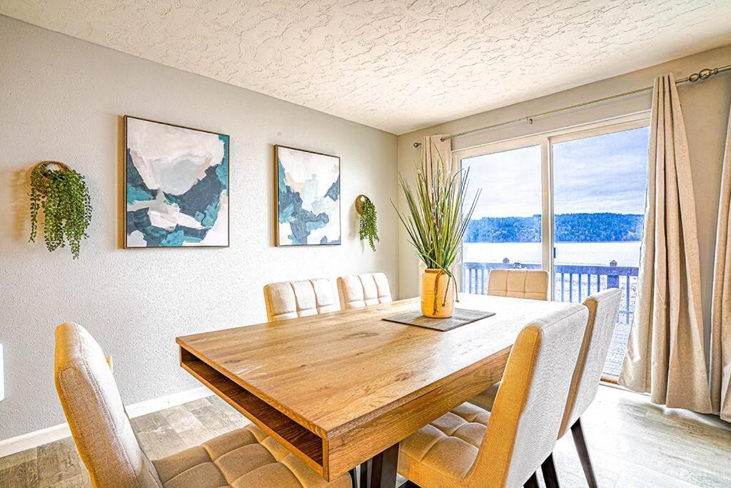 Waterfront Retreat, Relaxation, Fun In Hood Canal Hoodsport المظهر الخارجي الصورة