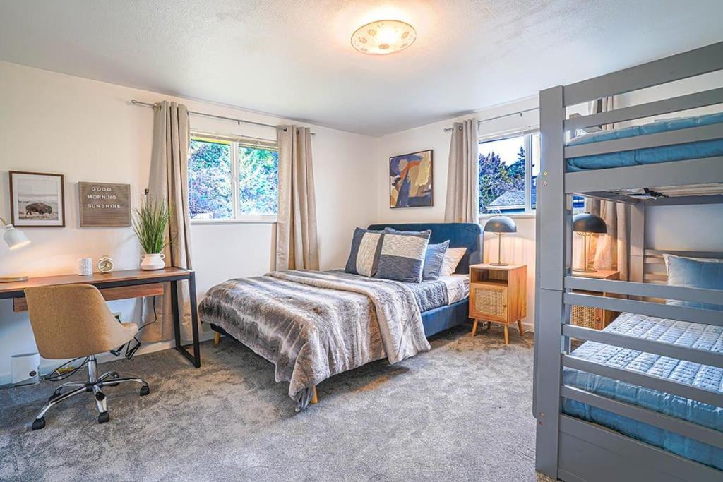 Waterfront Retreat, Relaxation, Fun In Hood Canal Hoodsport المظهر الخارجي الصورة