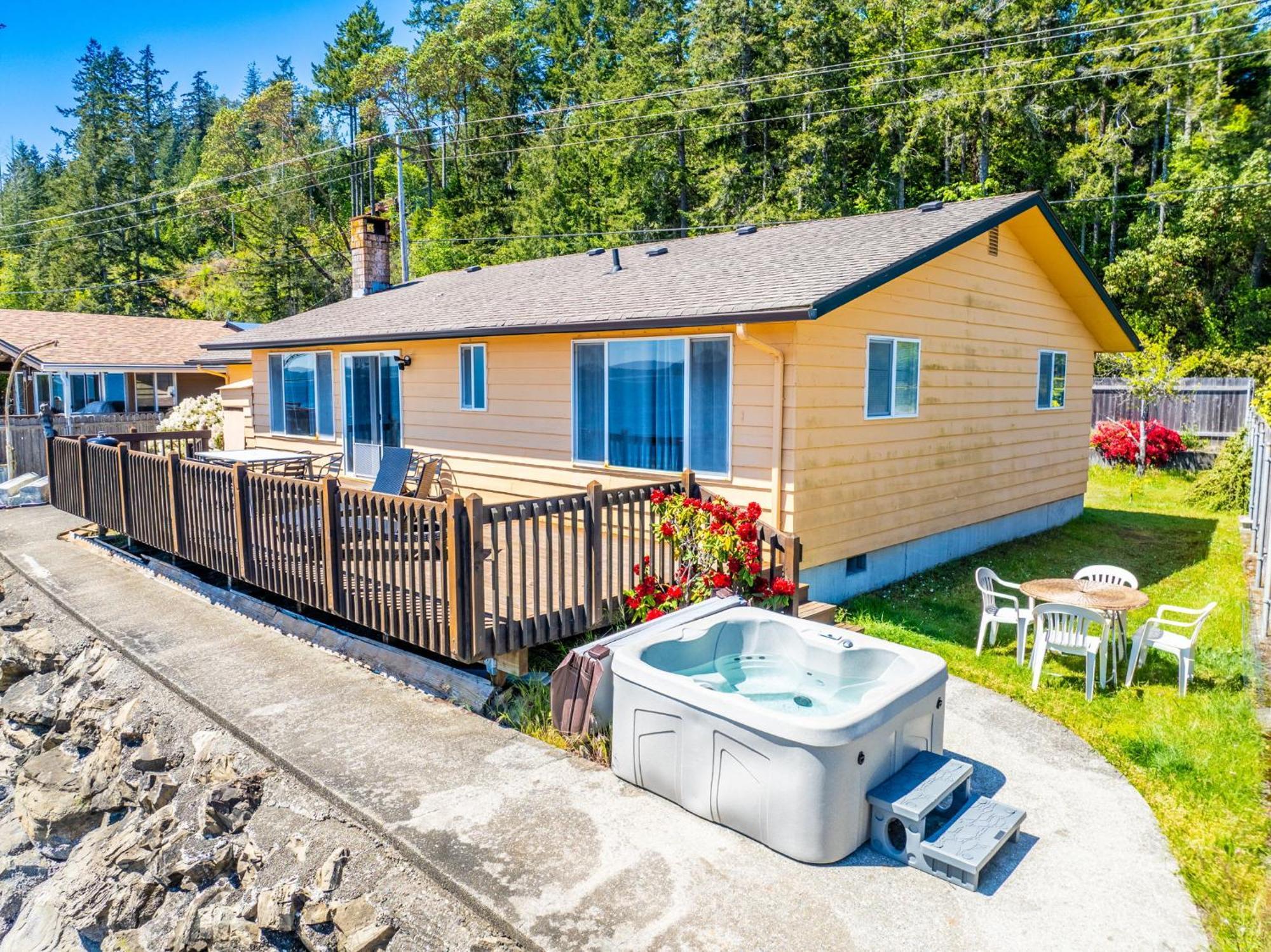 Waterfront Retreat, Relaxation, Fun In Hood Canal Hoodsport المظهر الخارجي الصورة